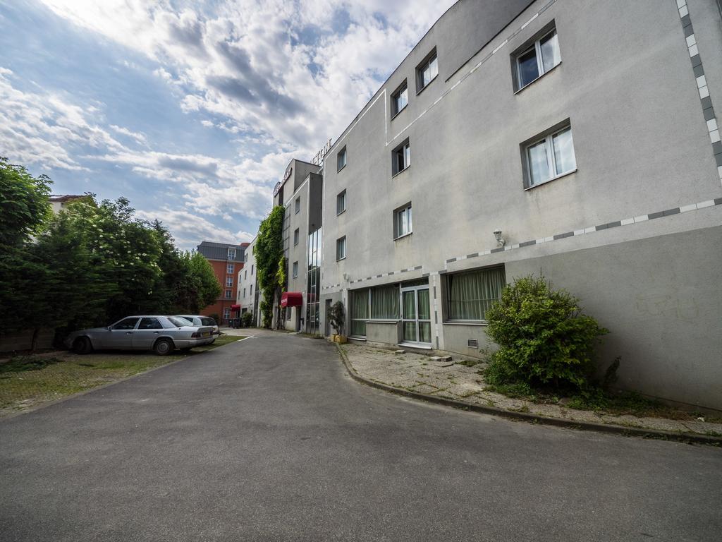 Milton Hotel Neuilly-Plaisance Exterior foto